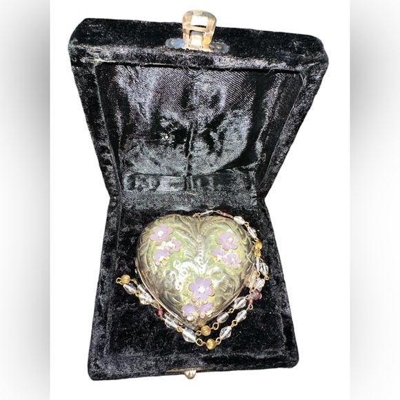 Accessories - Silver Friendship box.
